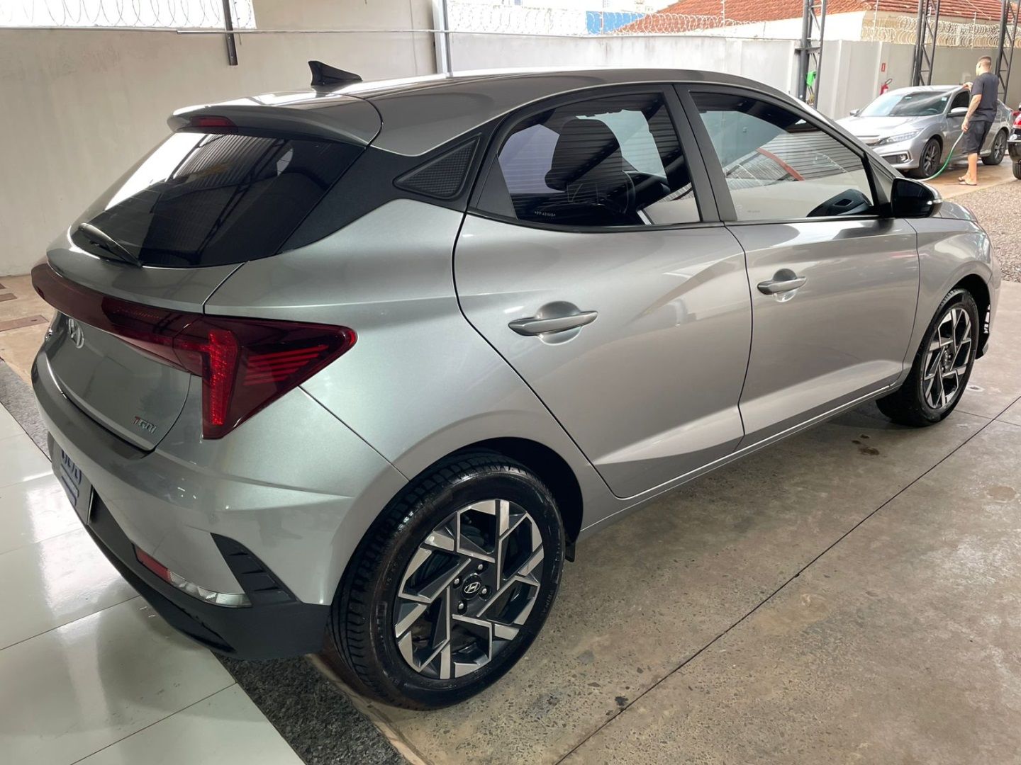 HYUNDAI HB20 Comfort 1.0 12v 2023 - miniatura 9