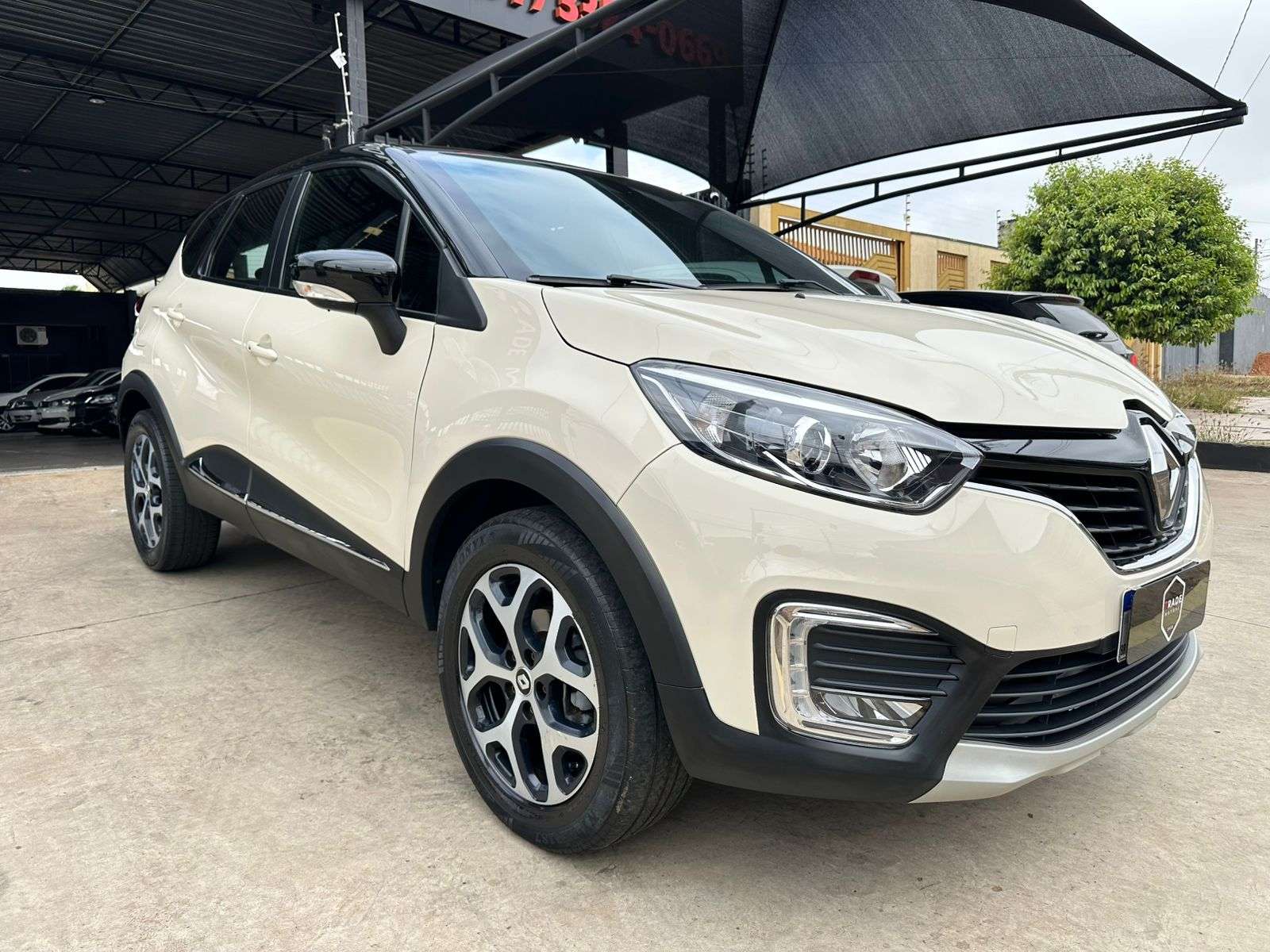 RENAULT Captur Intense 1.6 16v 2020