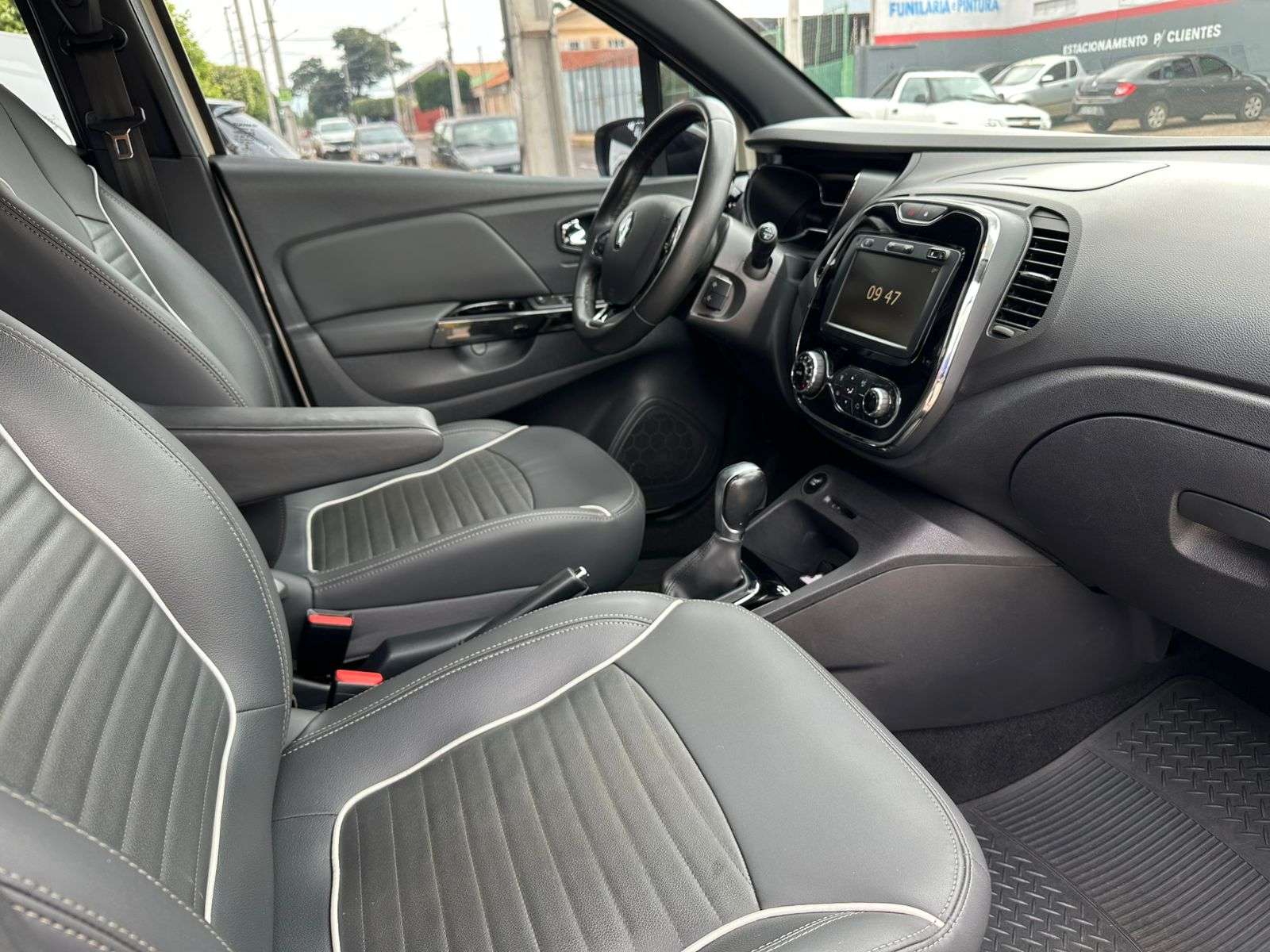 RENAULT Captur Intense 1.6 16v 2020 - miniatura 8
