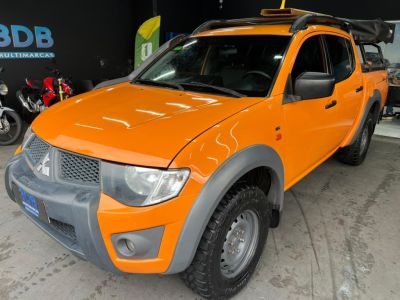 MITSUBISHI L200 Triton Savana Off 3.2TDi 16v 4X4 C.D. 2016