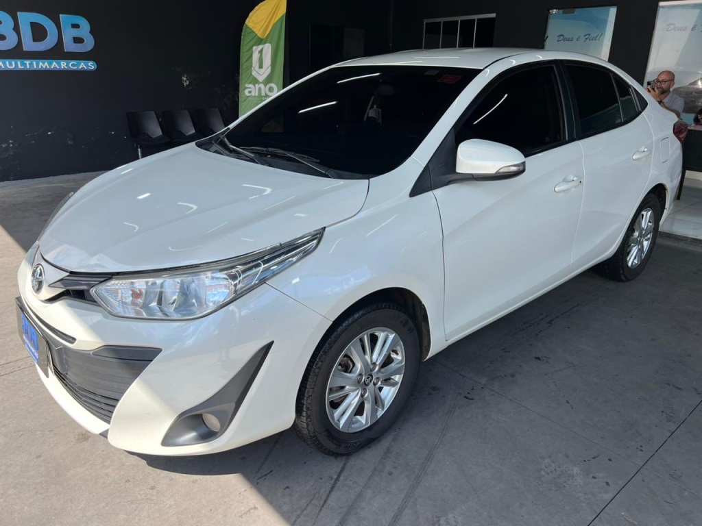 TOYOTA Yaris Sedan XL Plus Tech 1.5 16v 2019