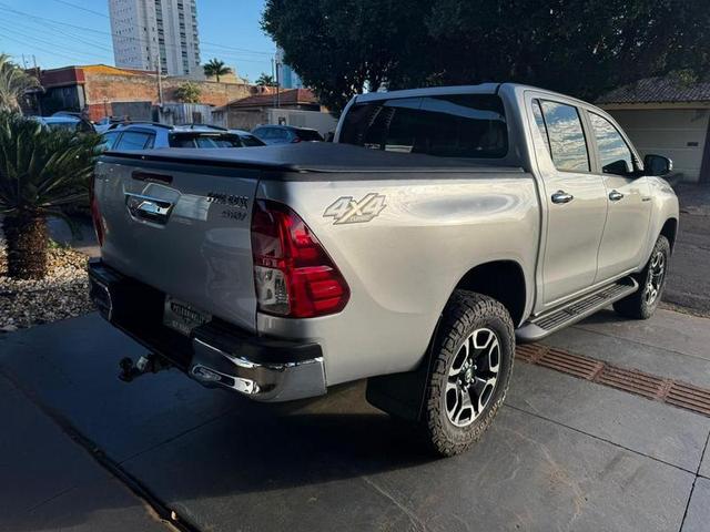 TOYOTA Hilux 2.8D 4X4 C.D. 2018 - miniatura 3