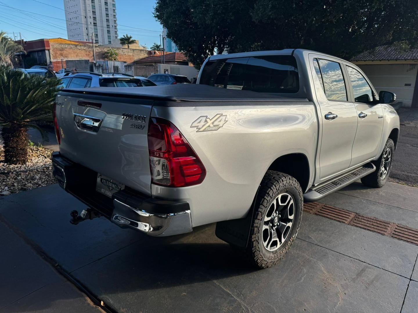 TOYOTA Hilux 2.8D 4X4 C.D. 2018 - miniatura 3