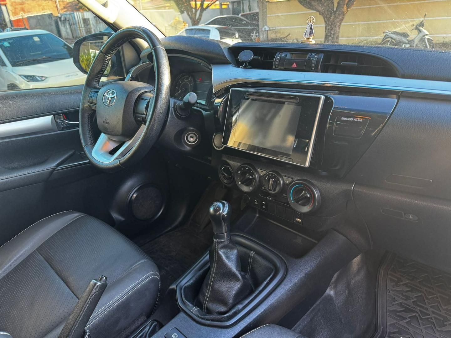 TOYOTA Hilux 2.8D 4X4 C.D. 2018 - miniatura 8