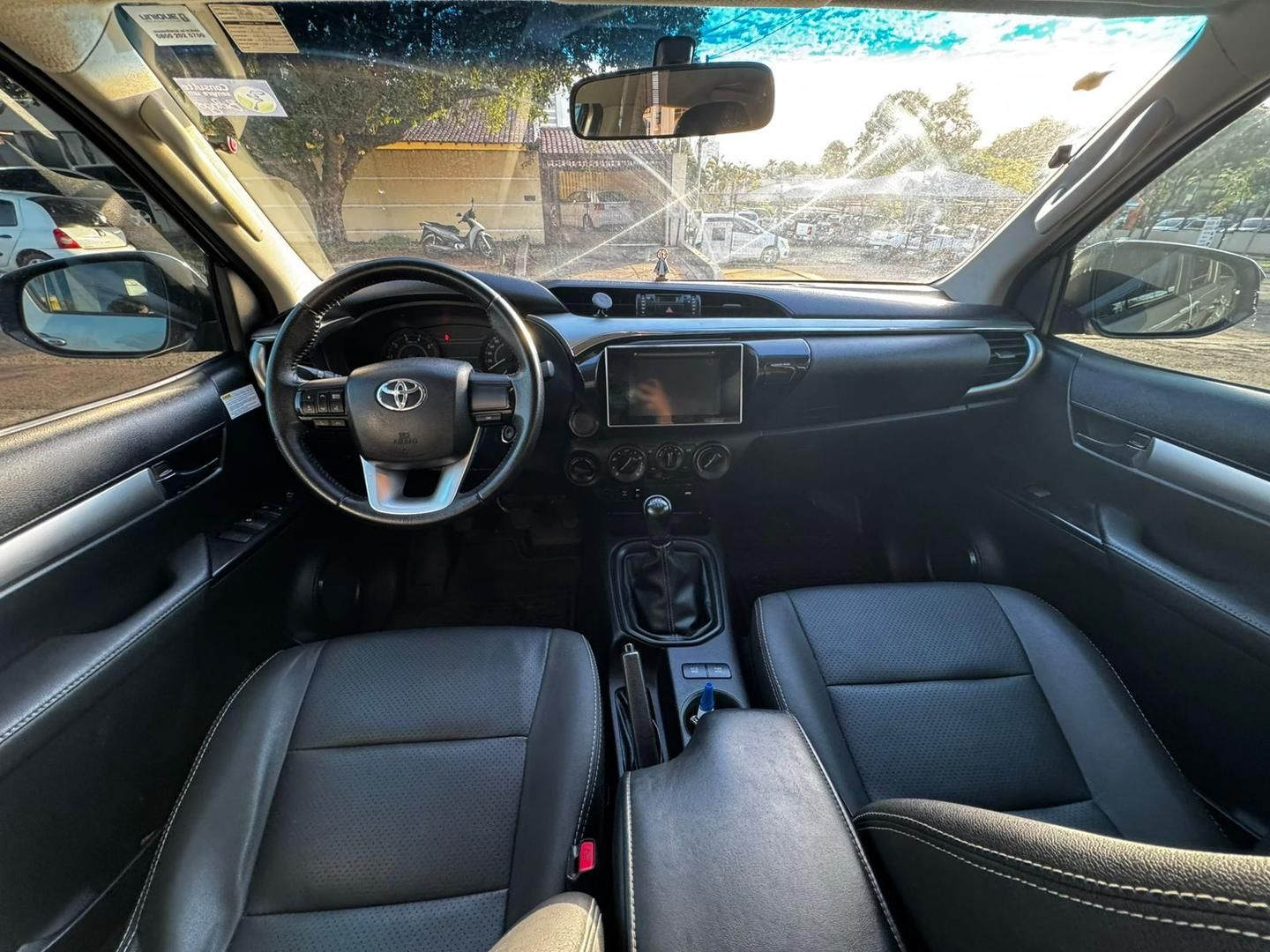 TOYOTA Hilux 2.8D 4X4 C.D. 2018 - miniatura 10
