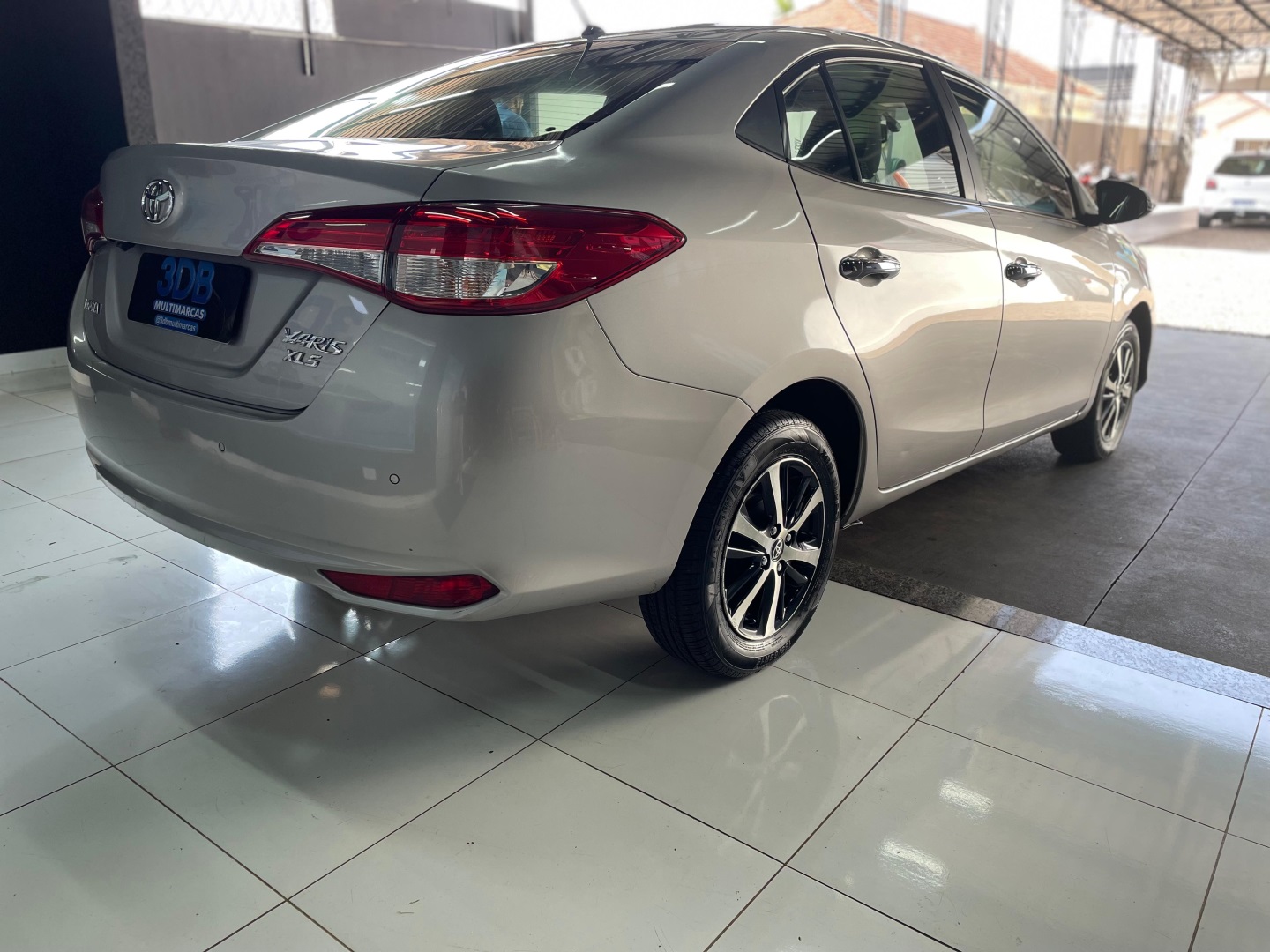 TOYOTA Yaris Hatch XLS 1.5 16v 2019 - miniatura 10