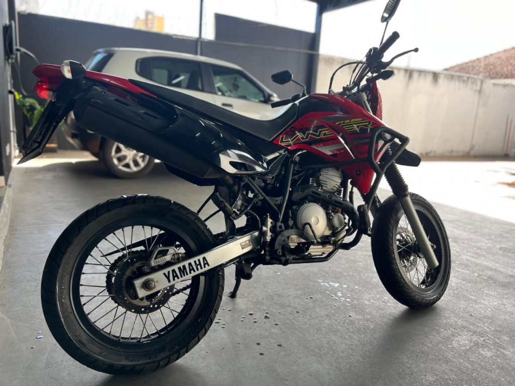YAMAHA XTZ 250 Lander 2018 - miniatura 2