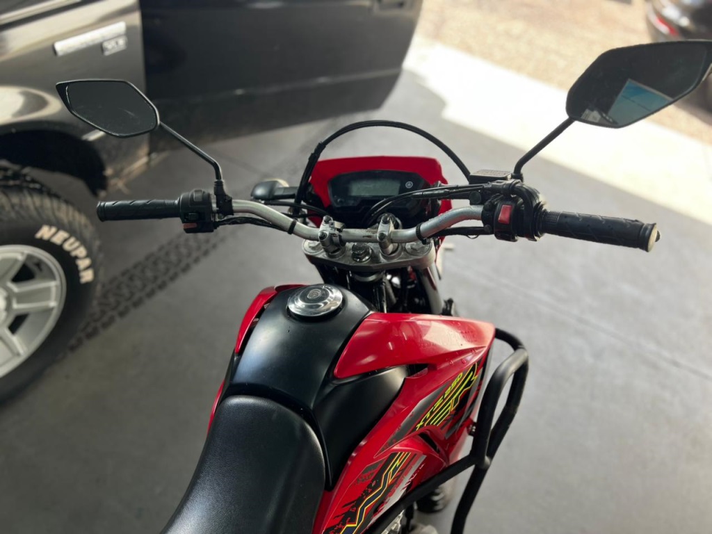 YAMAHA XTZ 250 Lander 2018 - miniatura 4