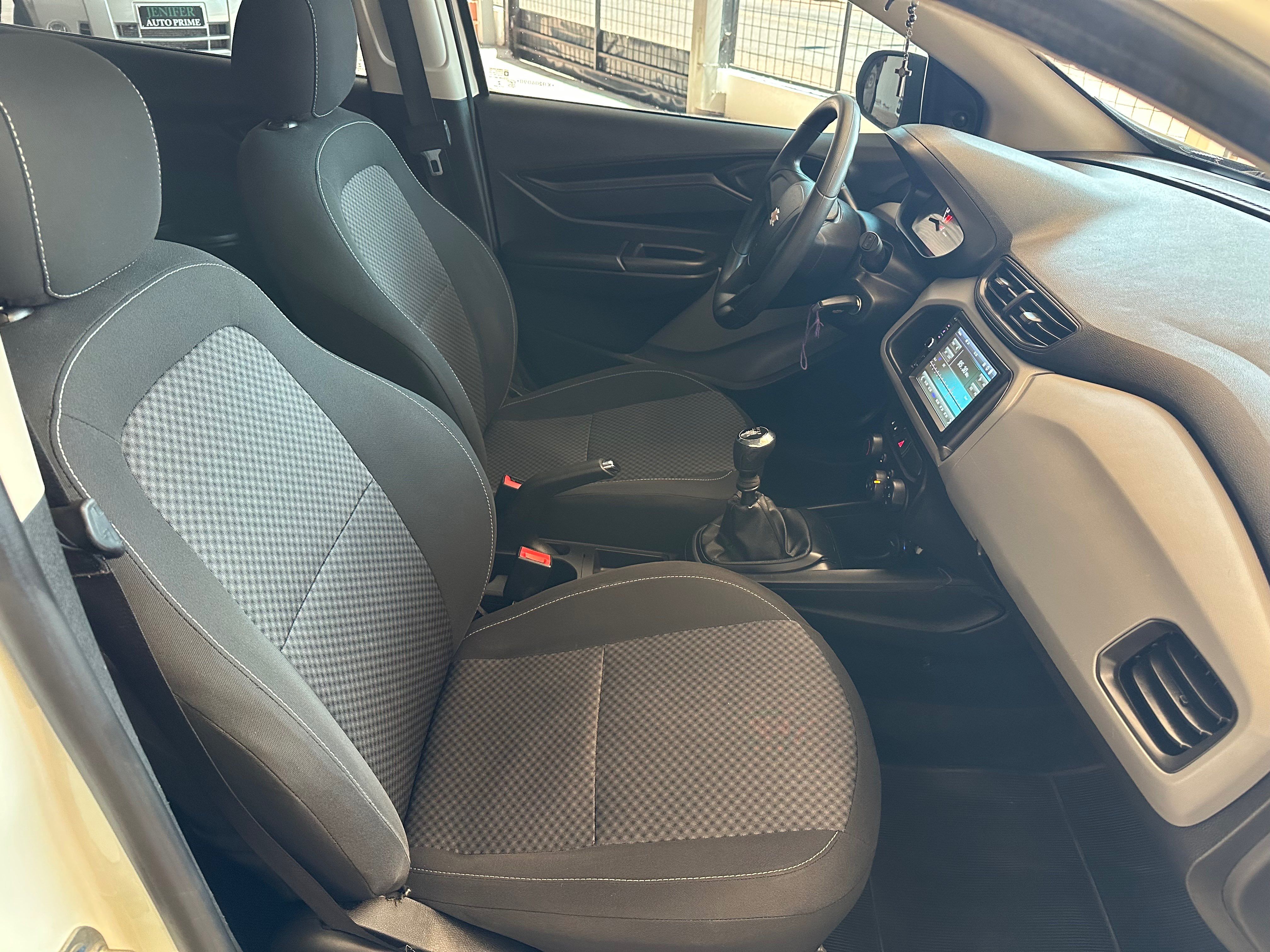 CHEVROLET Onix Joy 1.0 2019 - miniatura 4