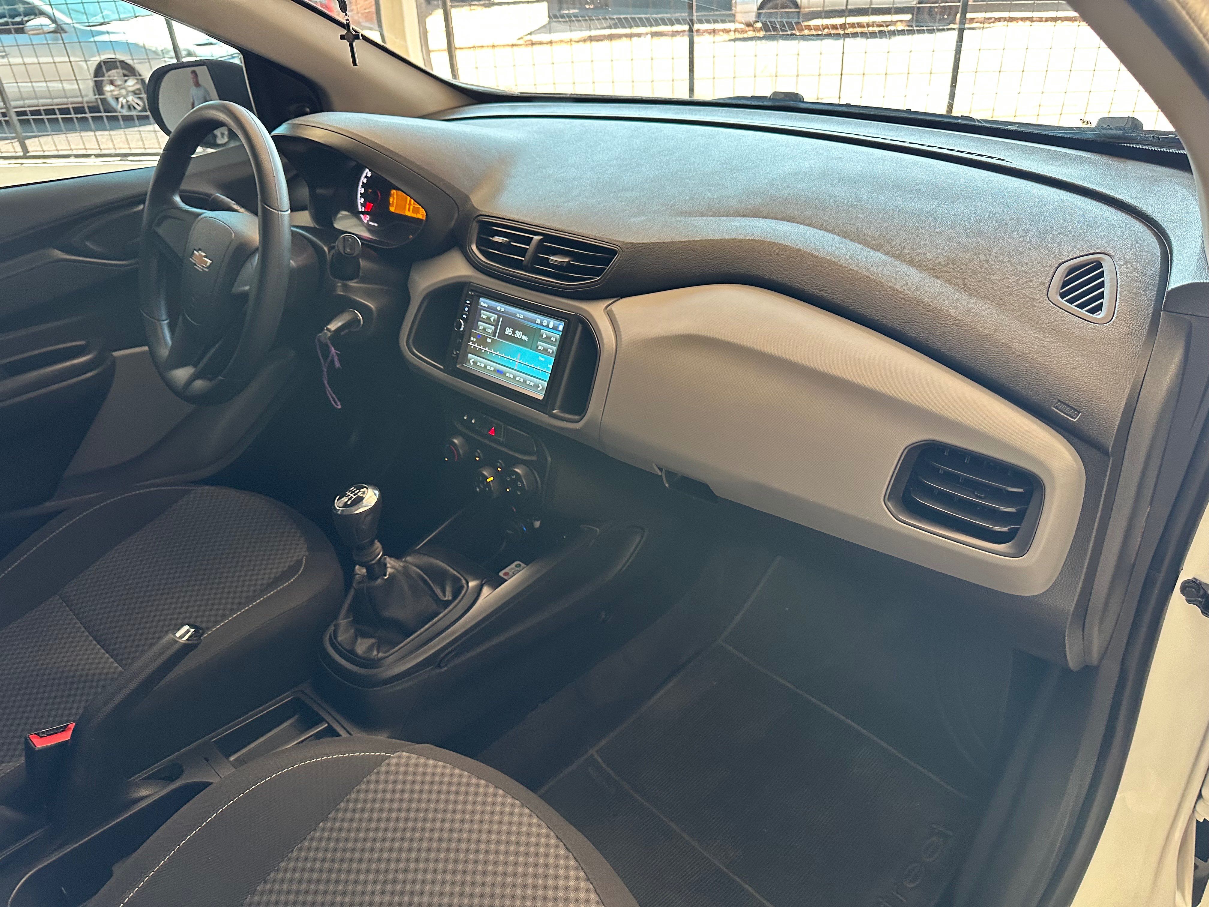 CHEVROLET Onix Joy 1.0 2019 - miniatura 2