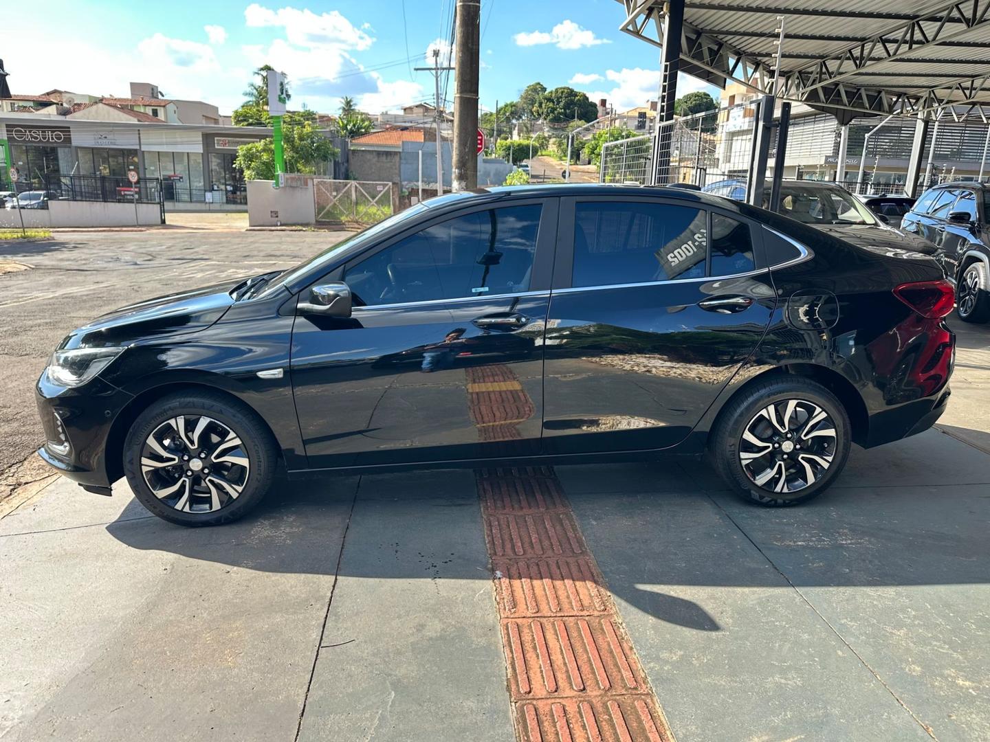 CHEVROLET Onix Sedan Plus Premier 1.0T 12v 2024 - miniatura 3