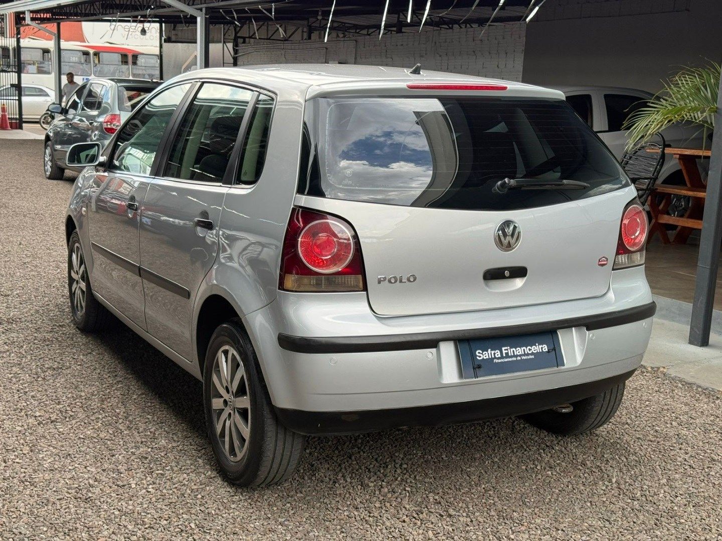 VOLKSWAGEN Polo Hatch 1.6 2009 - miniatura 4