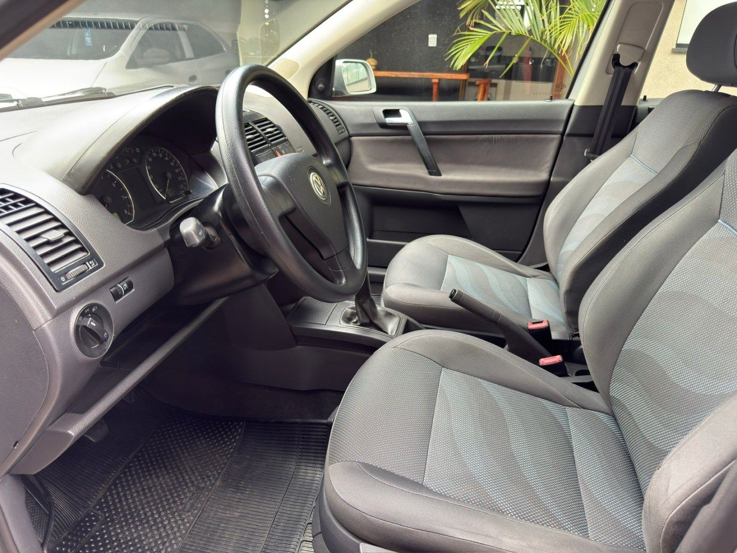 VOLKSWAGEN Polo Hatch 1.6 2009 - miniatura 7