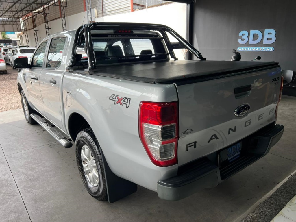 FORD Ranger XLS 2.2TDCi 16v 4x4 C.D. 2015 - miniatura 6