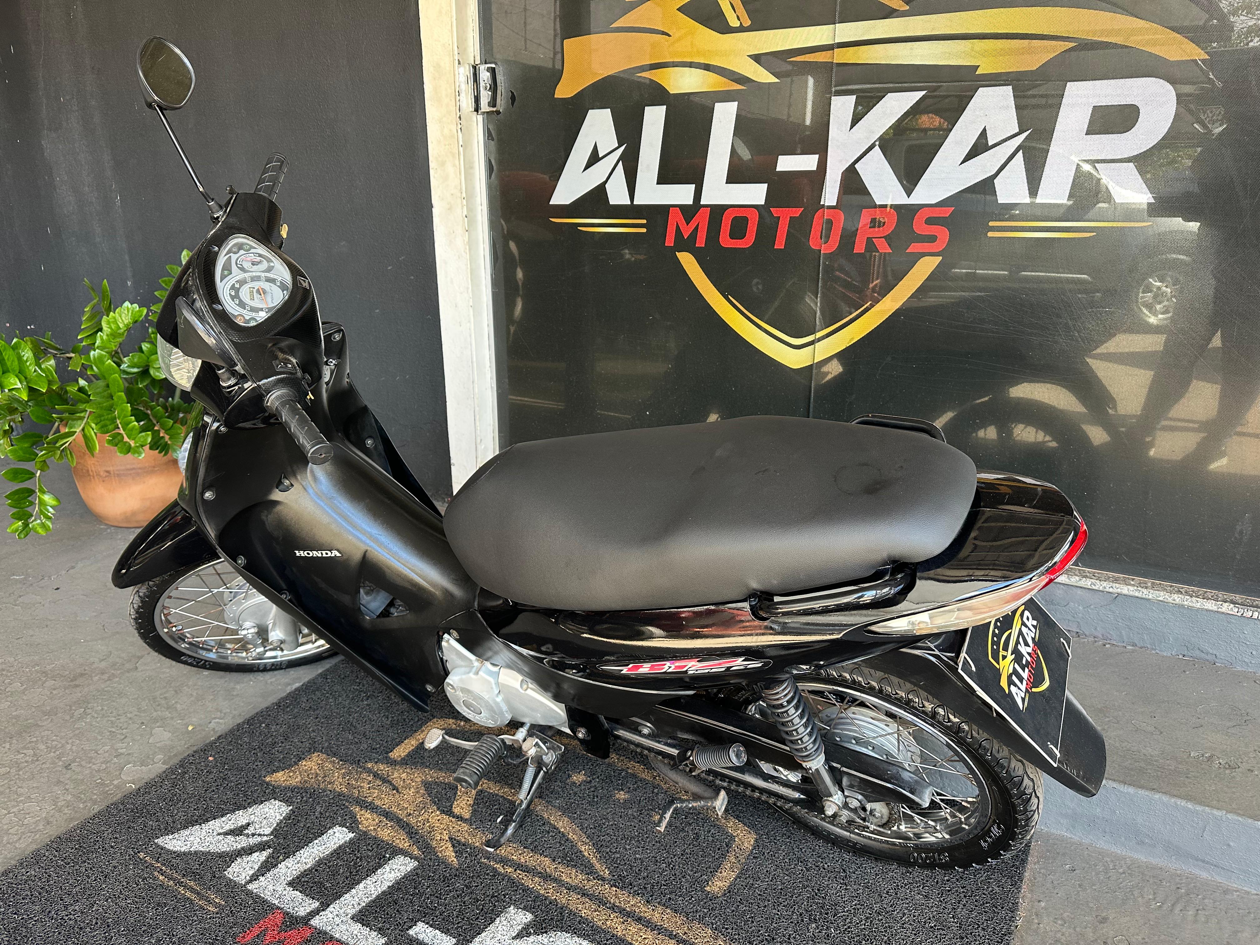 HONDA Biz 125 ES 2010 - miniatura 3