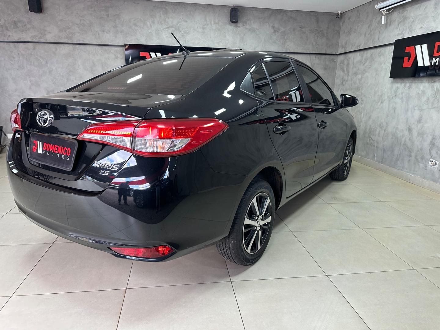 TOYOTA Yaris XS 1.5 16v 2022 - miniatura 4