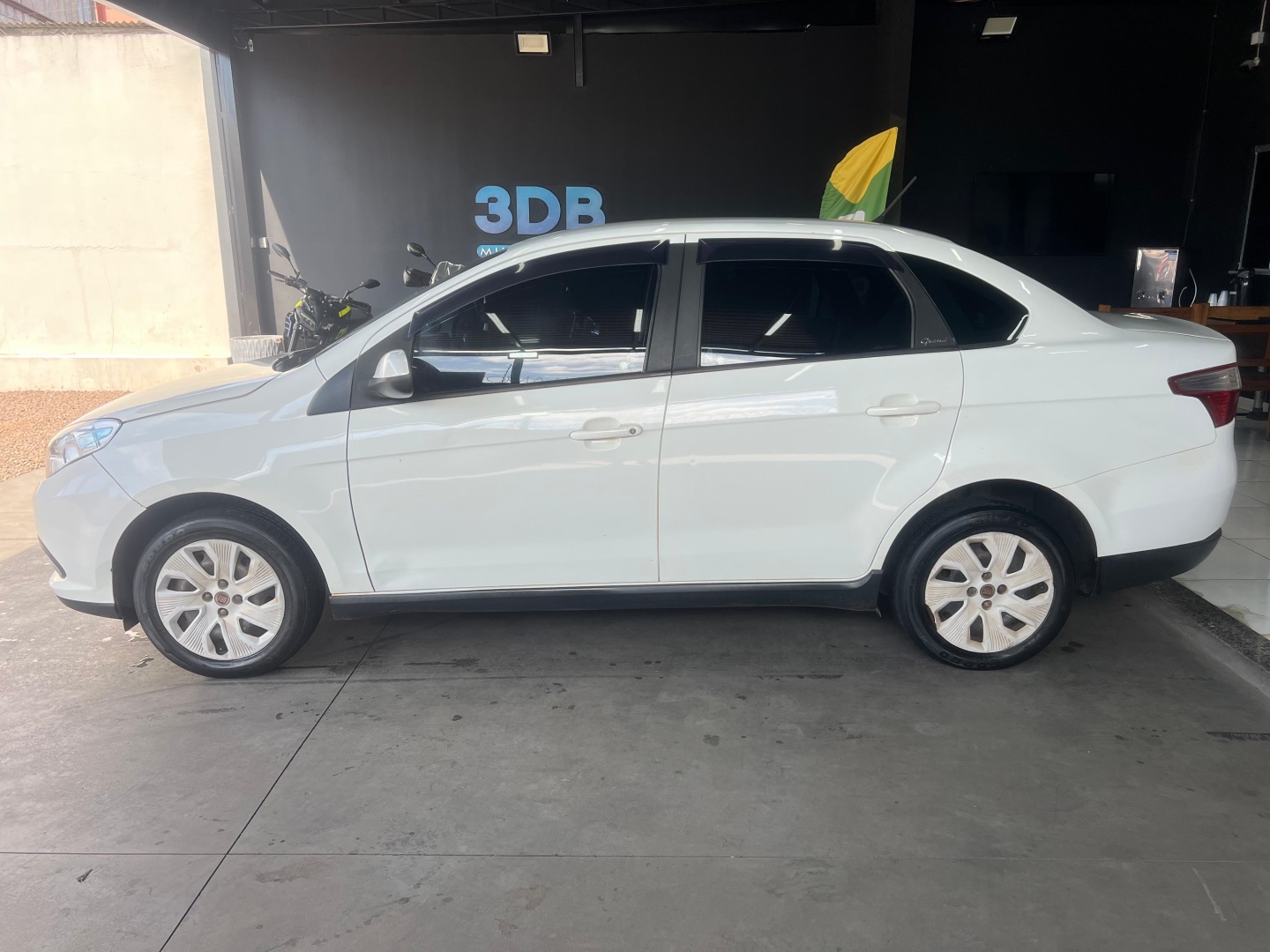 FIAT Grand Siena Attractive 1.4 2018 - miniatura 5