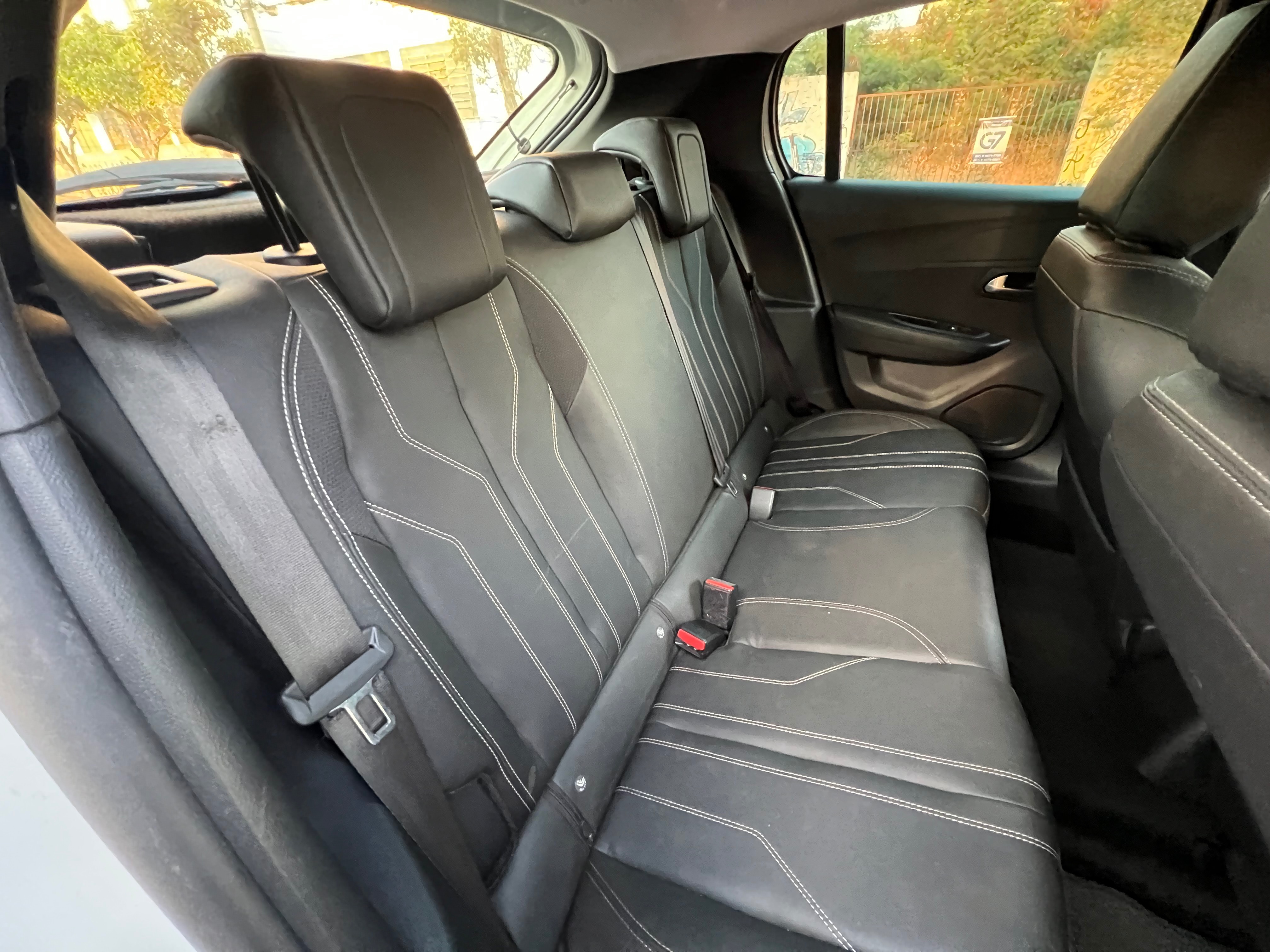 PEUGEOT 208 Allure 1.6 16v 2022 - miniatura 10