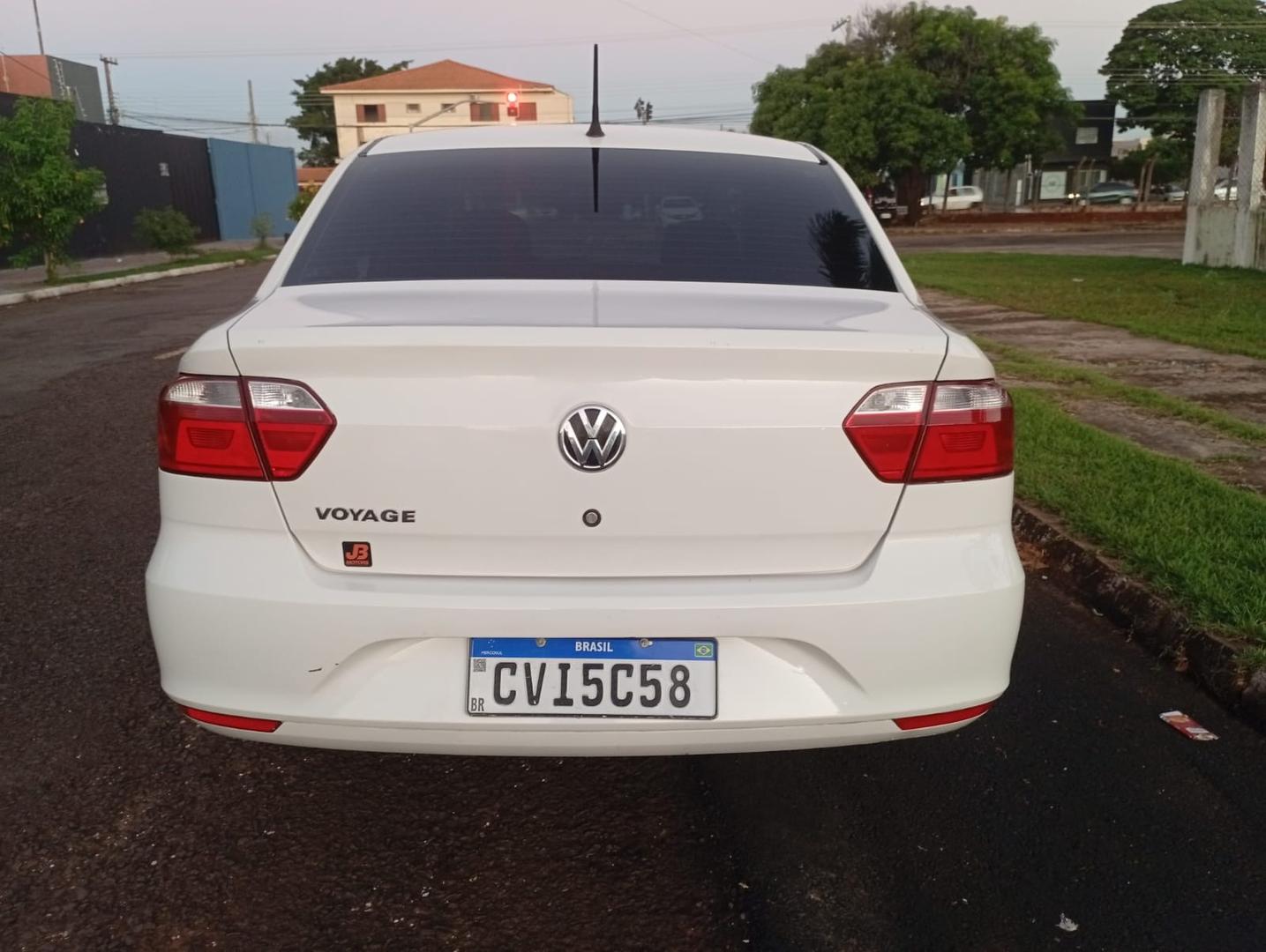 VOLKSWAGEN Voyage 1.0 12v 2023 - miniatura 4