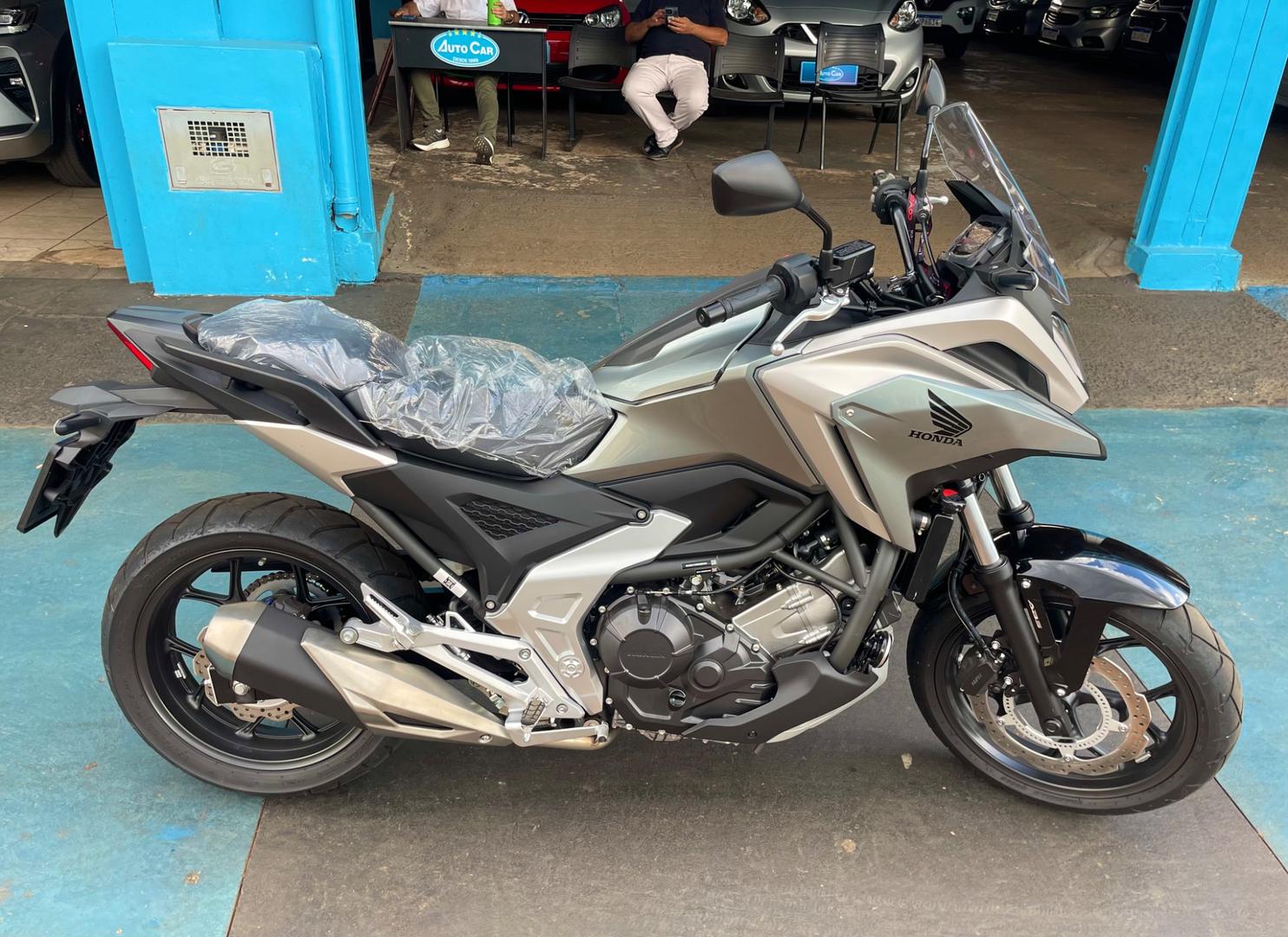 HONDA NC 750X 2025