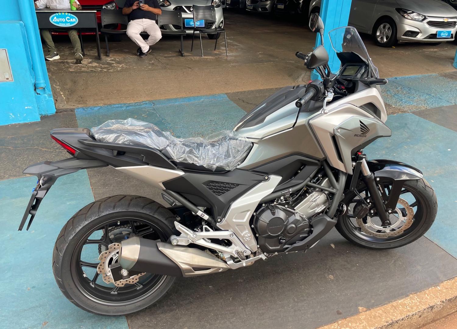 HONDA NC 750X 2025 - miniatura 3