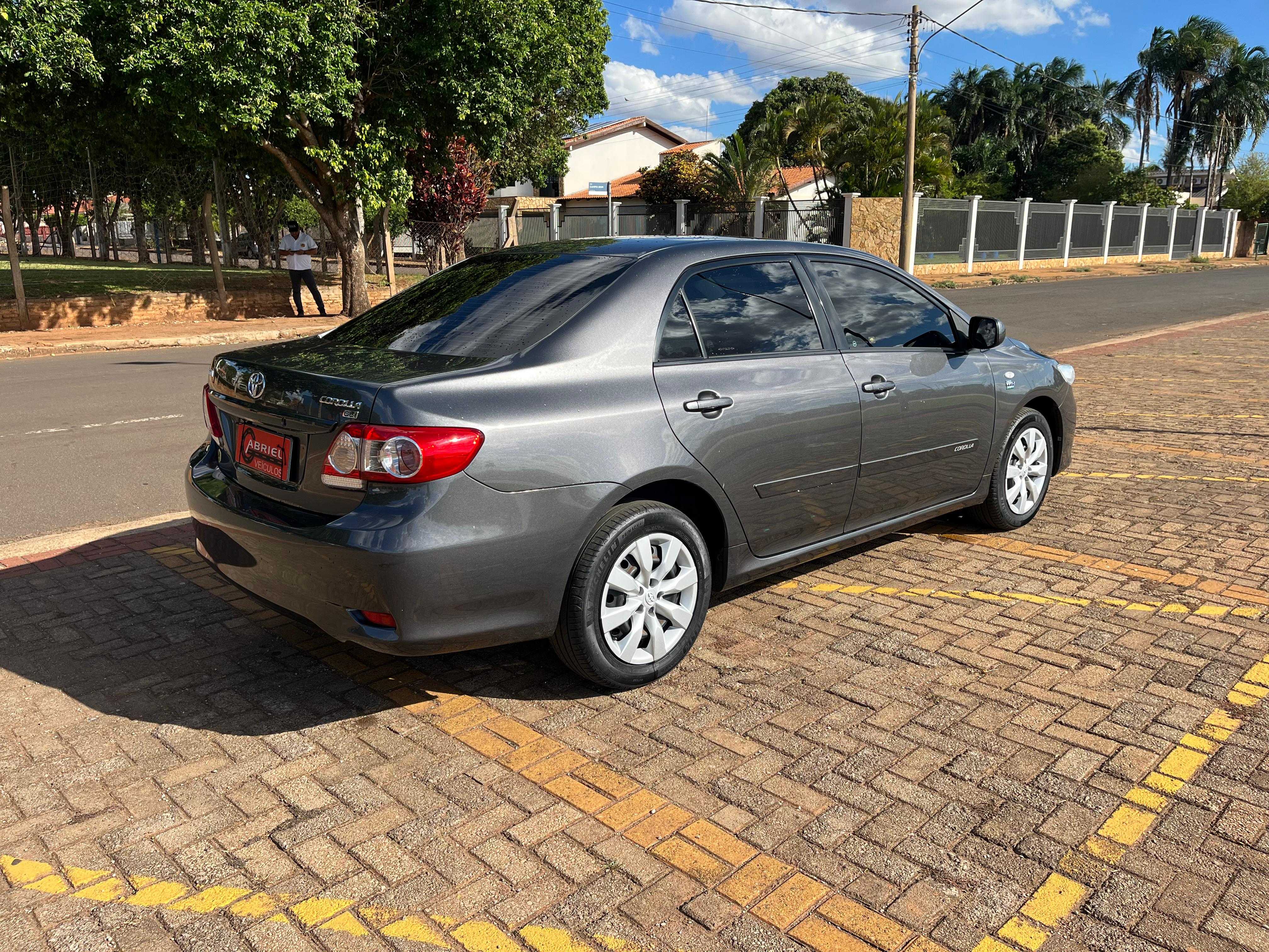 TOYOTA Corolla GLi 1.8 16v 2014 - miniatura 5