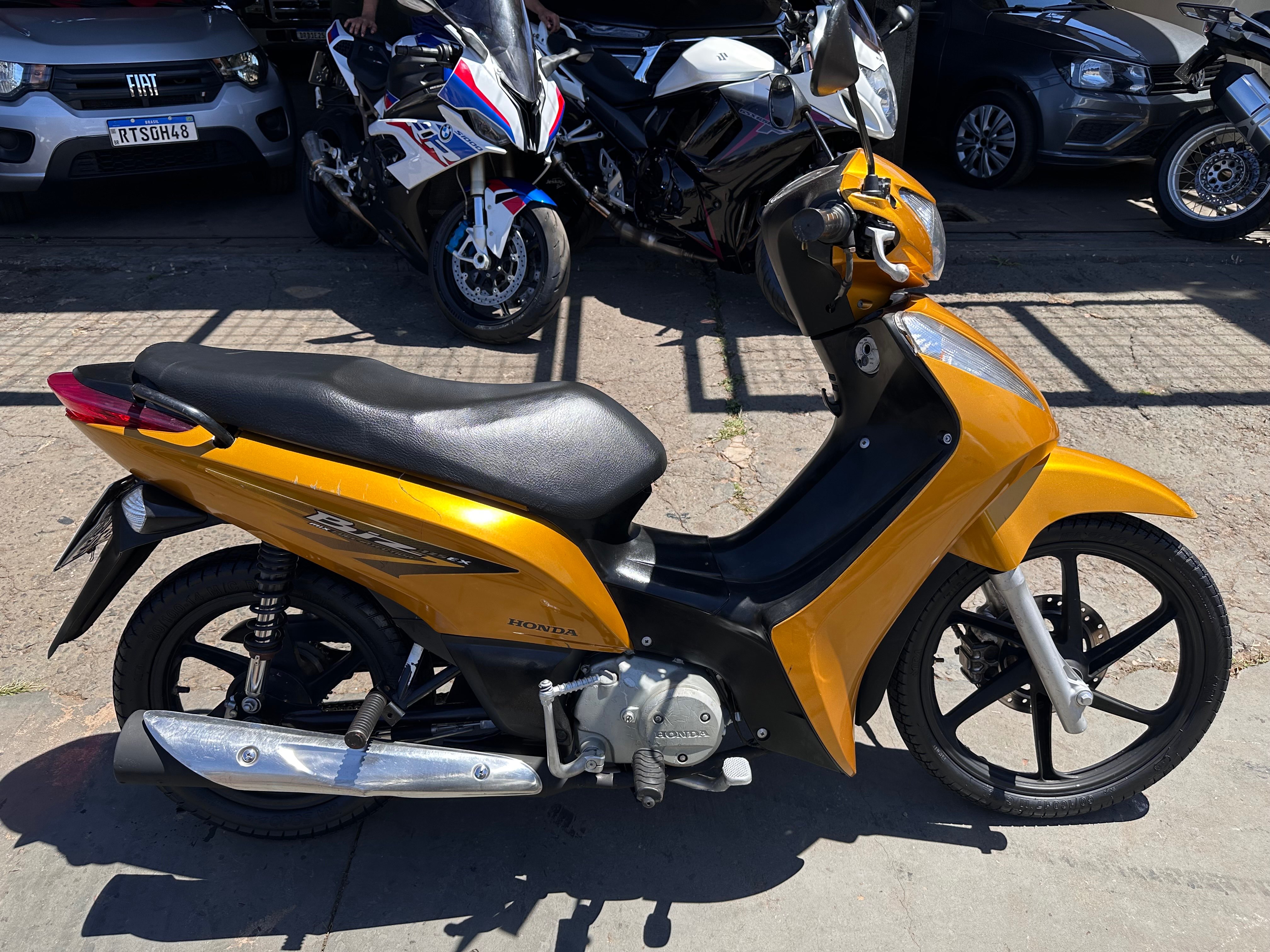 HONDA Biz 125i EX 2011 - miniatura 8