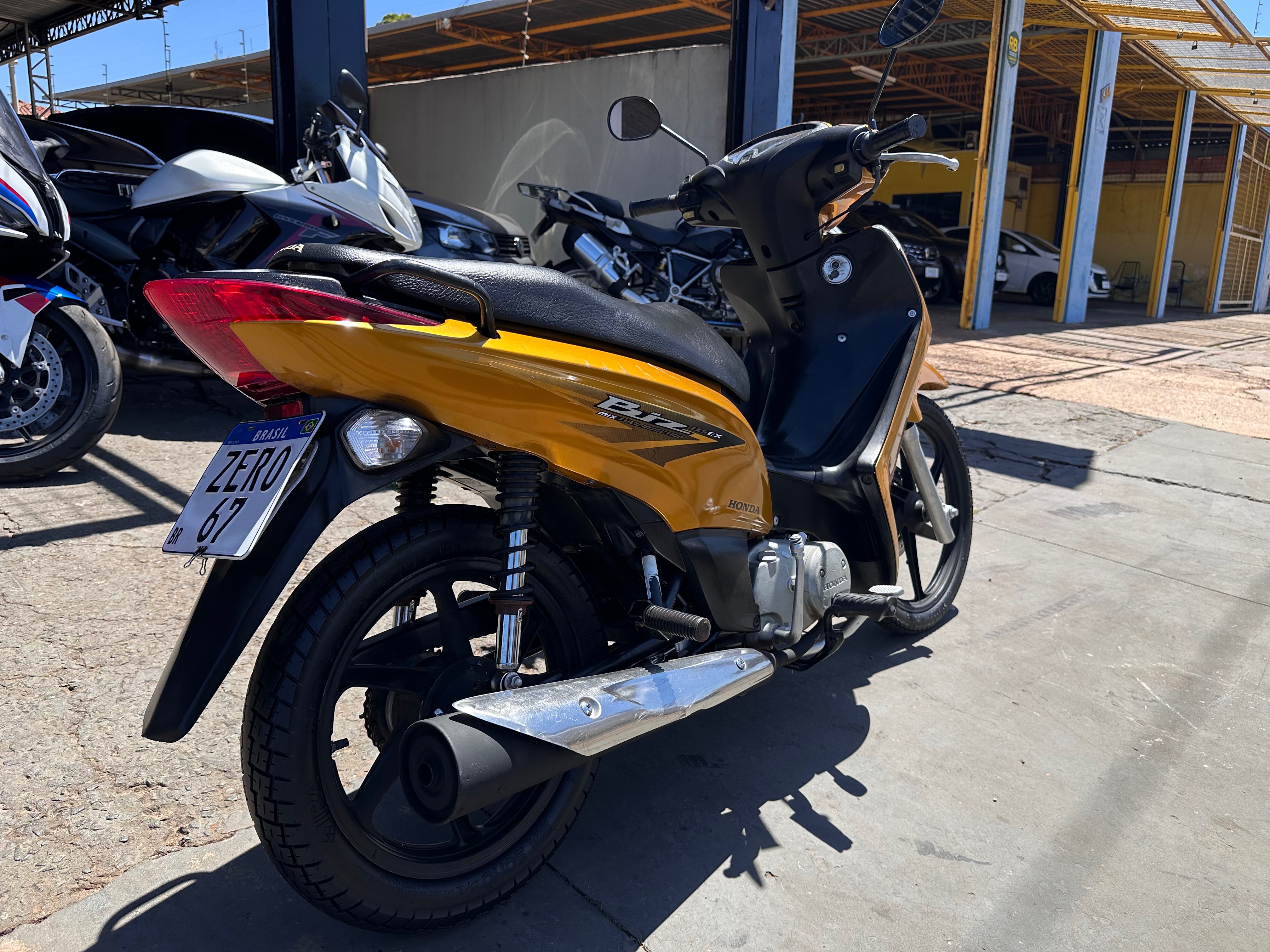 HONDA Biz 125i EX 2011 - miniatura 9