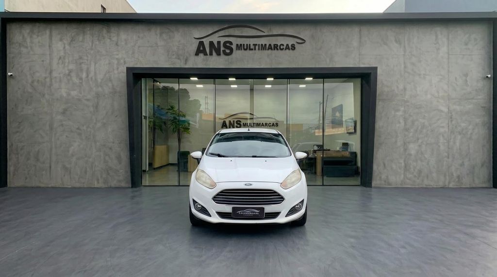 Vista principal de FORD Fiesta Hatch SE 1.5 16v 2015