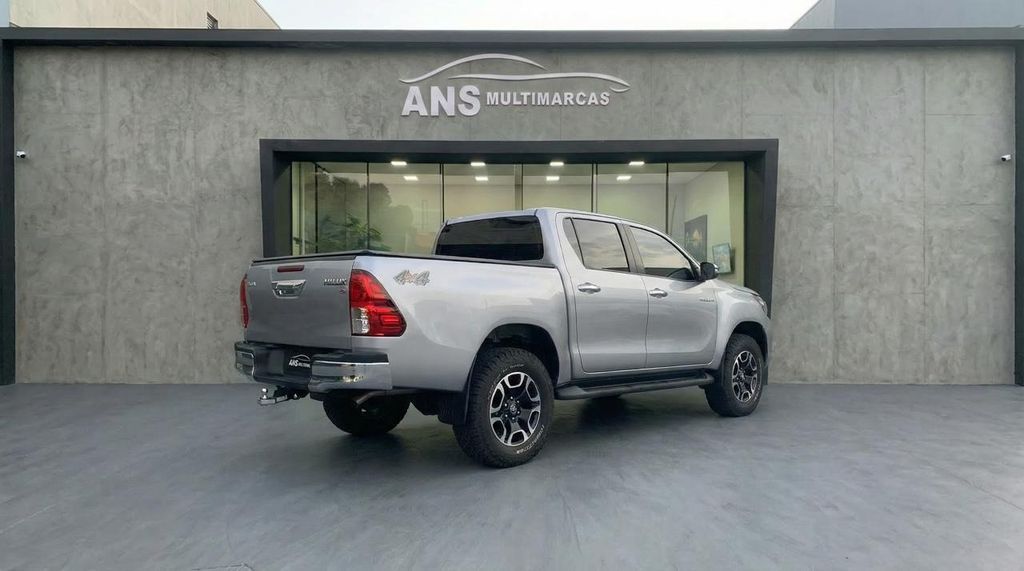 TOYOTA Hilux SRV D4-D 2.8TDi 16v 4X4 C.D. 2021 - miniatura 6