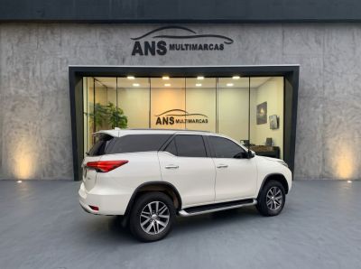 TOYOTA Hilux SRX D4-D 2.8TDi 16v 4x4 2019 - miniatura 6