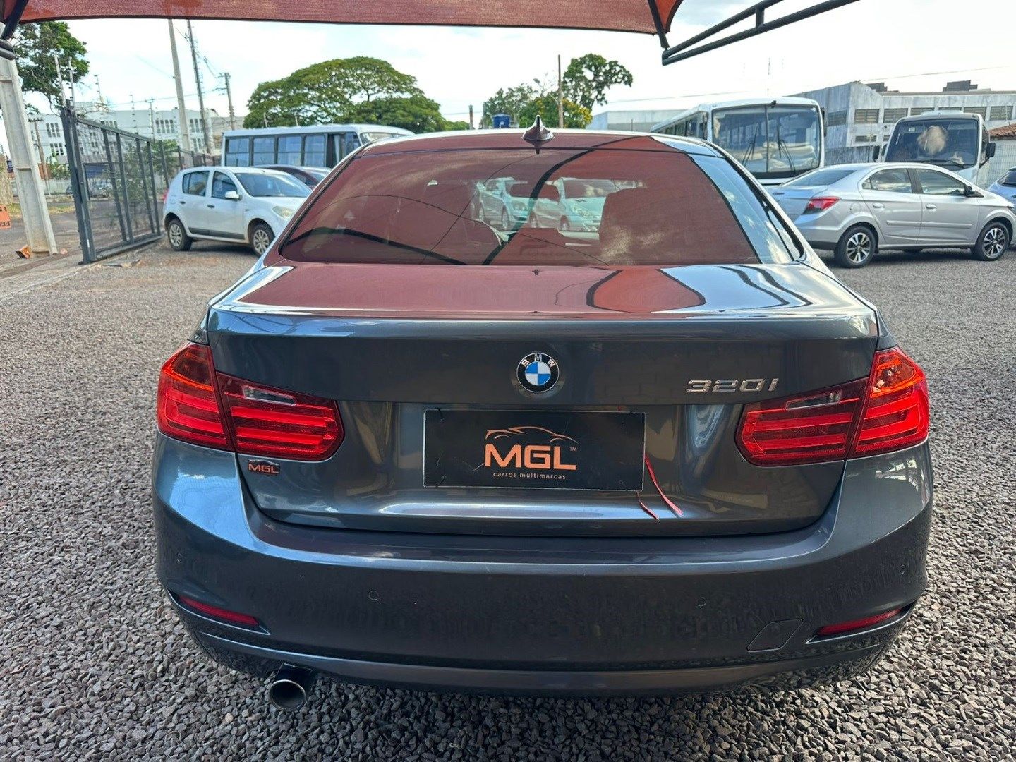 BMW 320i Sport 2.0T 16v 2014 - miniatura 9