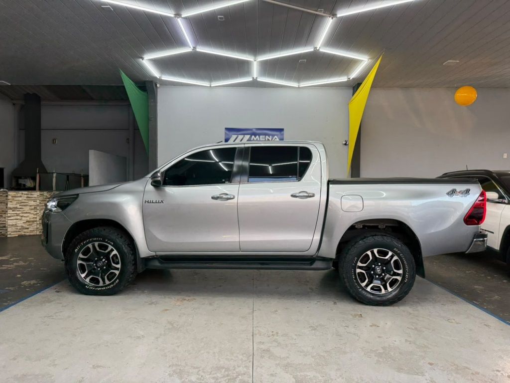 TOYOTA Hilux SRX D4-D 2.8TDi 16v 4X4 C.D. 2019 - miniatura 7
