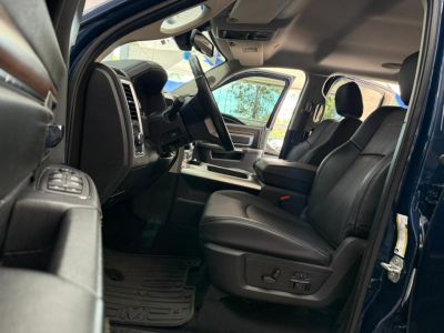 RAM 1500 Classic Laramie 5.7 V8 4X4 C.D. 2023 - miniatura 10