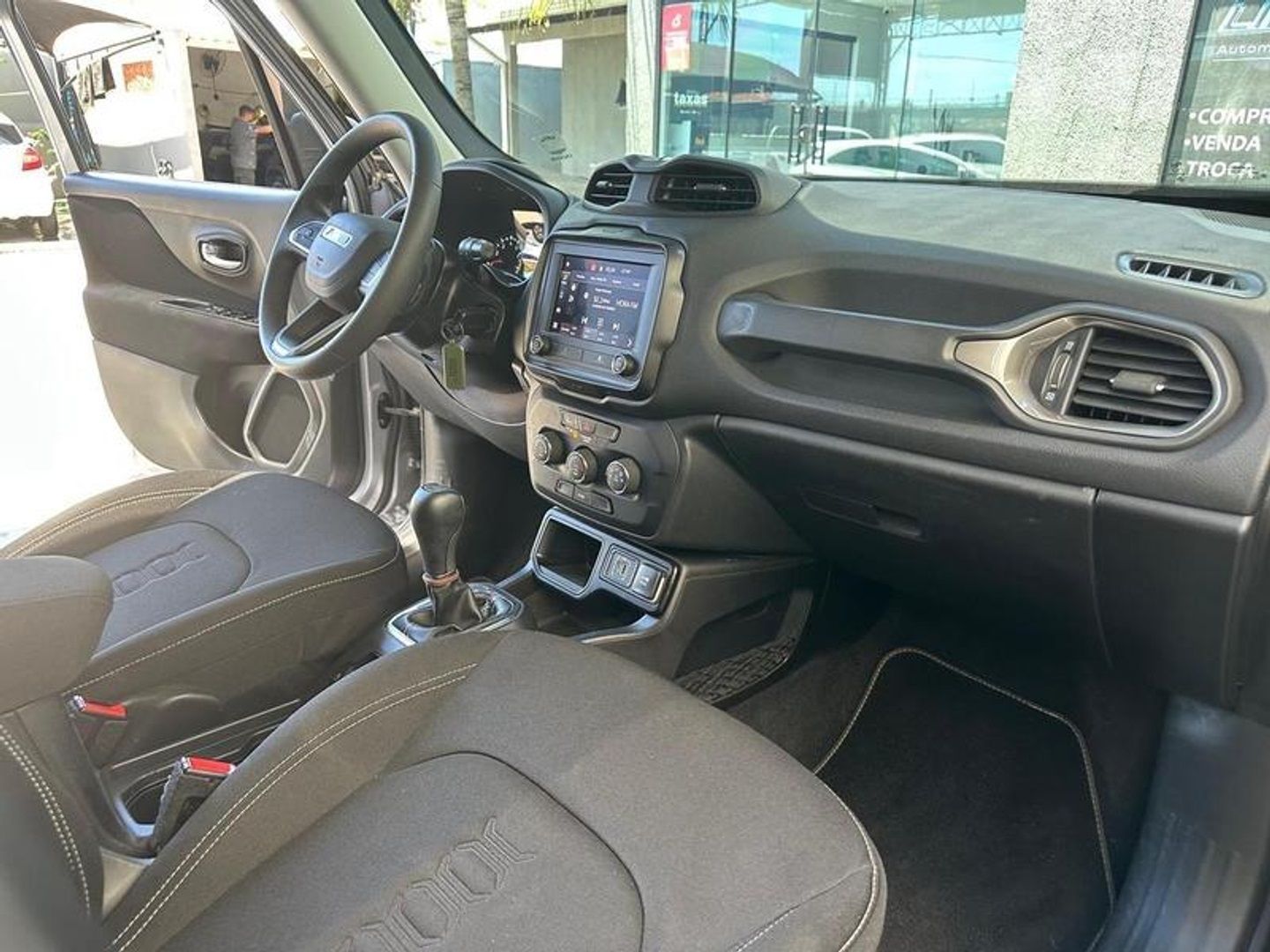 JEEP Renegade Sport 1.3 16v T270 2023 - miniatura 8