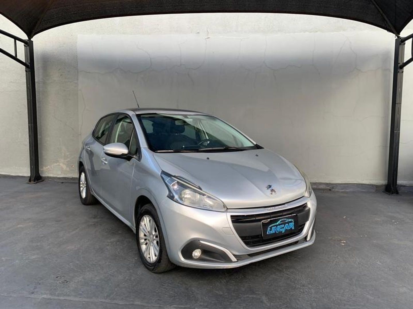 PEUGEOT 208 Allure 1.6 16v 2017 - miniatura 4