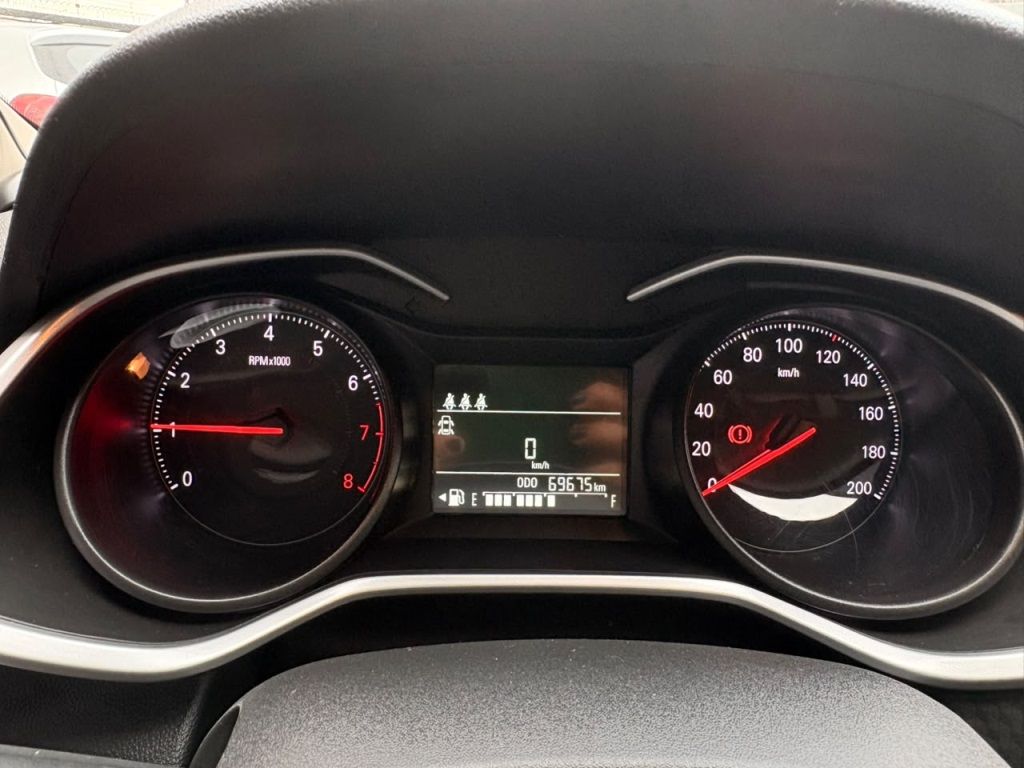 CHEVROLET Onix LT 1.0 2023 - miniatura 3