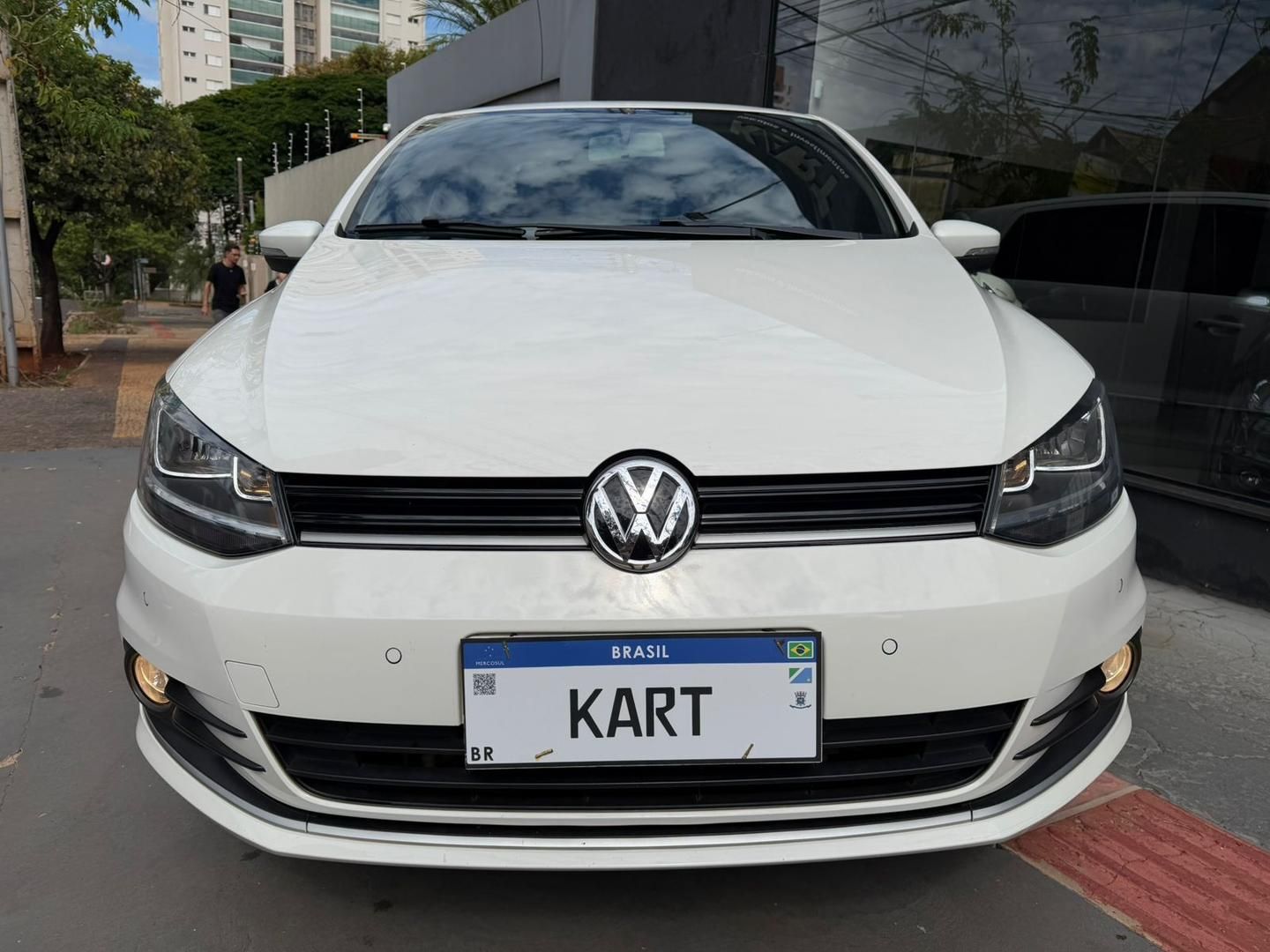VOLKSWAGEN Fox Comfortline 1.6 4p. 2017 - miniatura 2