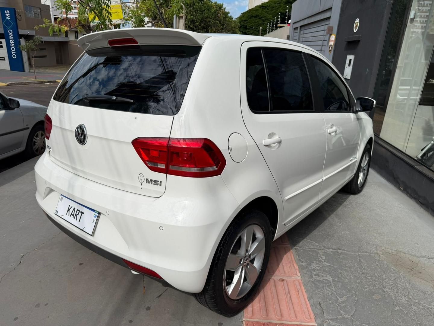 VOLKSWAGEN Fox Comfortline 1.6 4p. 2017 - miniatura 6