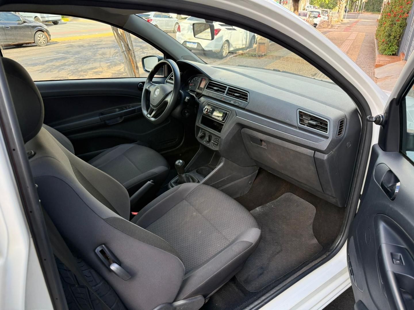 VOLKSWAGEN Saveiro Robust 1.6 C.S. 2023 - miniatura 8