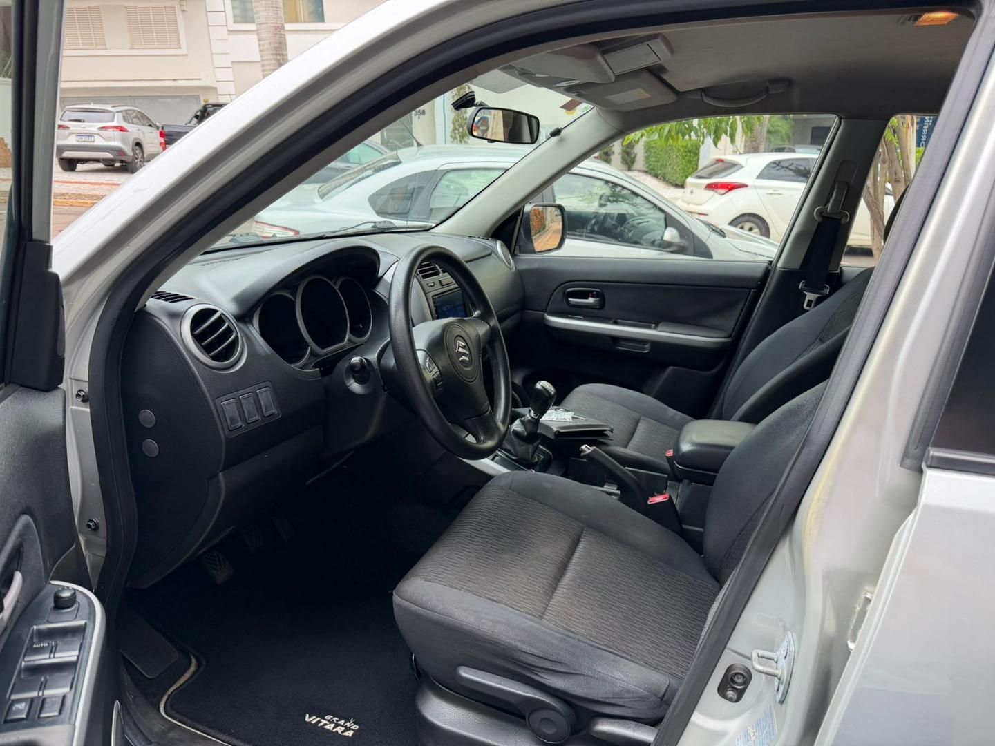 SUZUKI Grand Vitara 2.0 2013 - miniatura 7