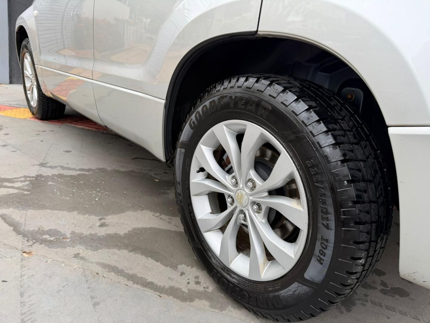 SUZUKI Grand Vitara 2.0 2013 - miniatura 12