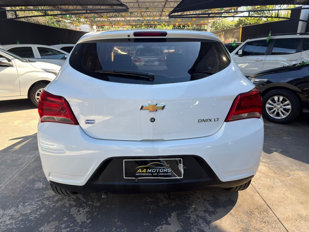 CHEVROLET Onix LT 1.0 2017 - miniatura 6