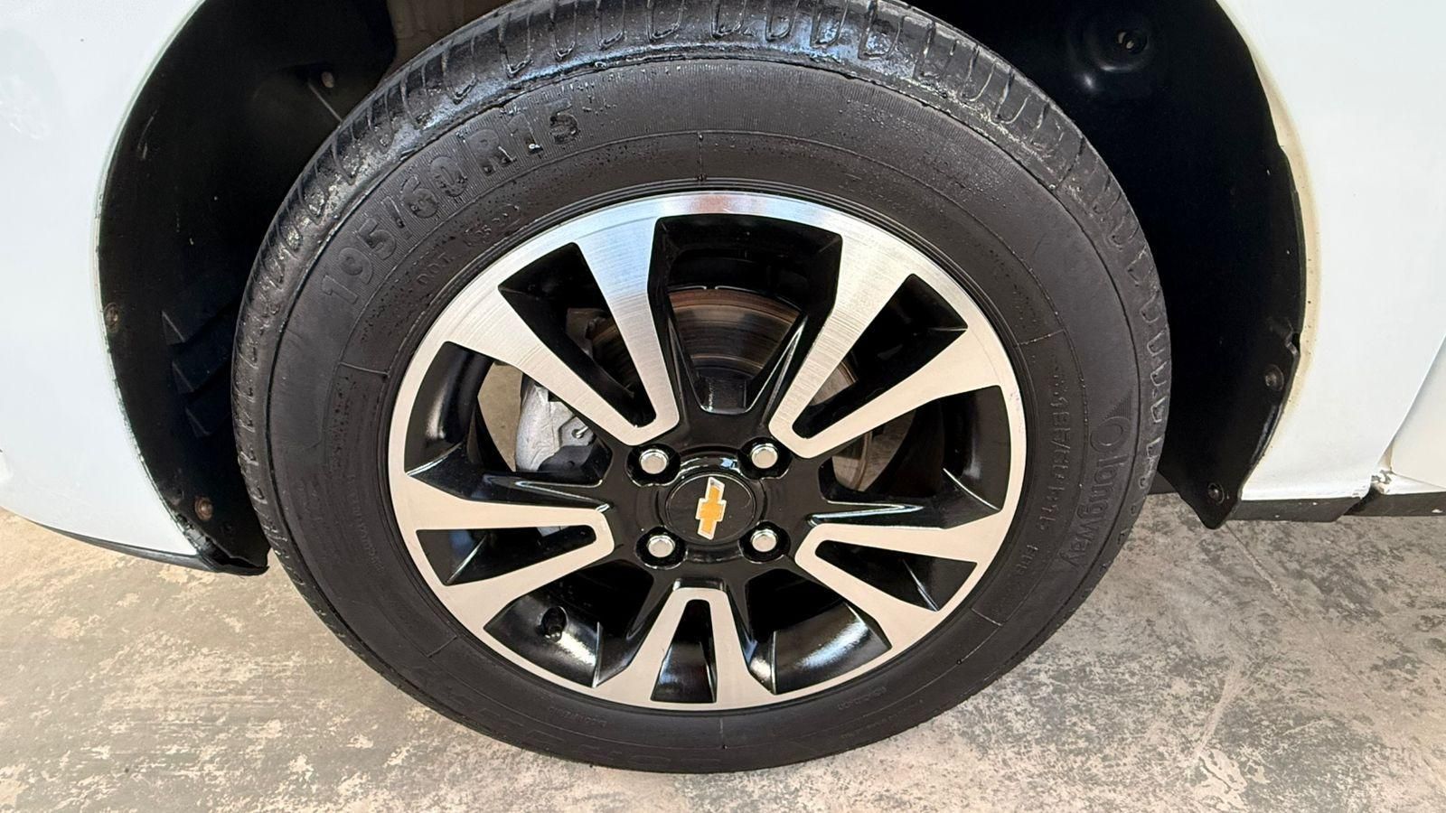 CHEVROLET Onix LTZ 1.4 2016 - miniatura 9