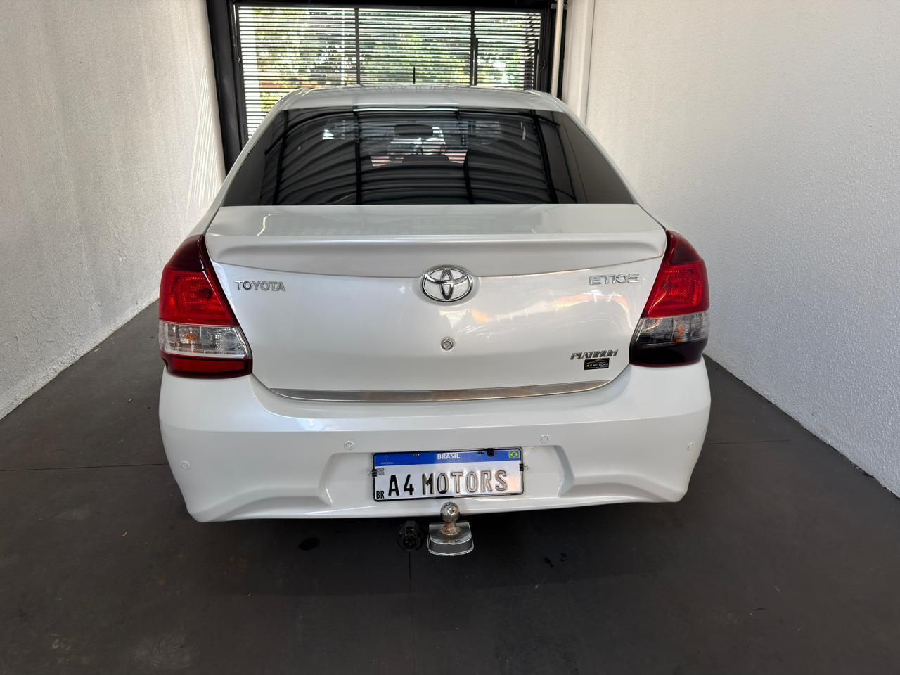 TOYOTA Etios Platinum 1.5 16v 2018 - miniatura 6