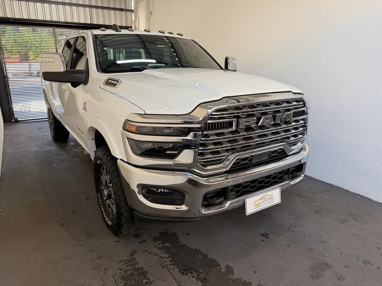 RAM 3500 Limited Edition Longhorn 6.7TDi 24v 4X4 C.D. 2025 - miniatura 2