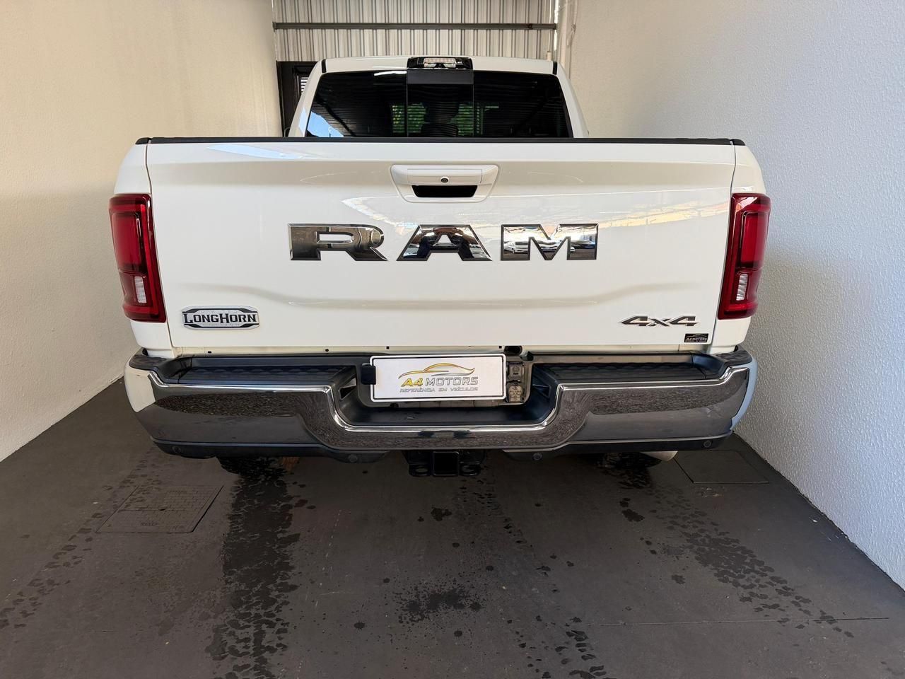 RAM 3500 Limited Edition Longhorn 6.7TDi 24v 4X4 C.D. 2025 - miniatura 5