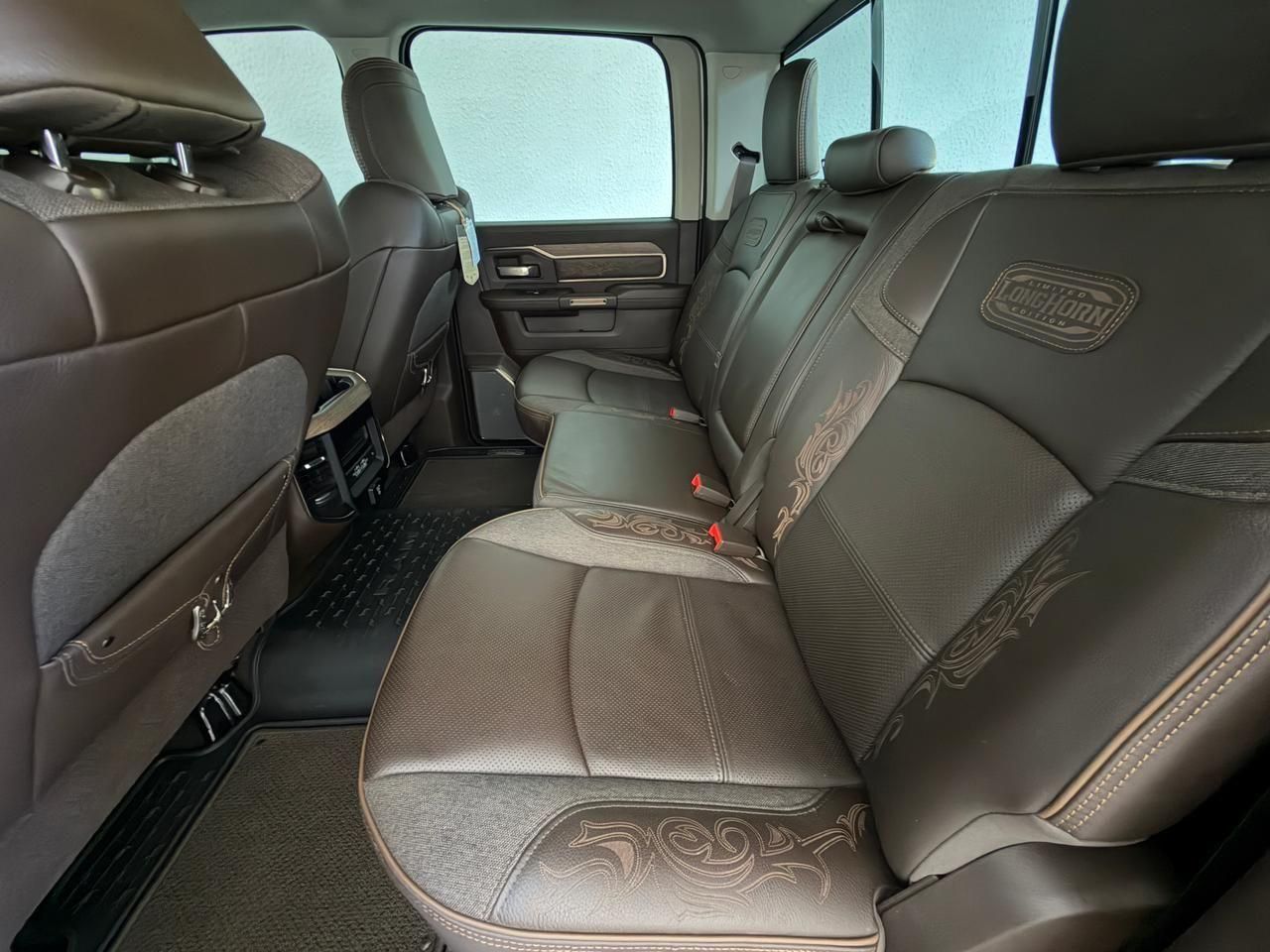 RAM 3500 Limited Edition Longhorn 6.7TDi 24v 4X4 C.D. 2025 - miniatura 11