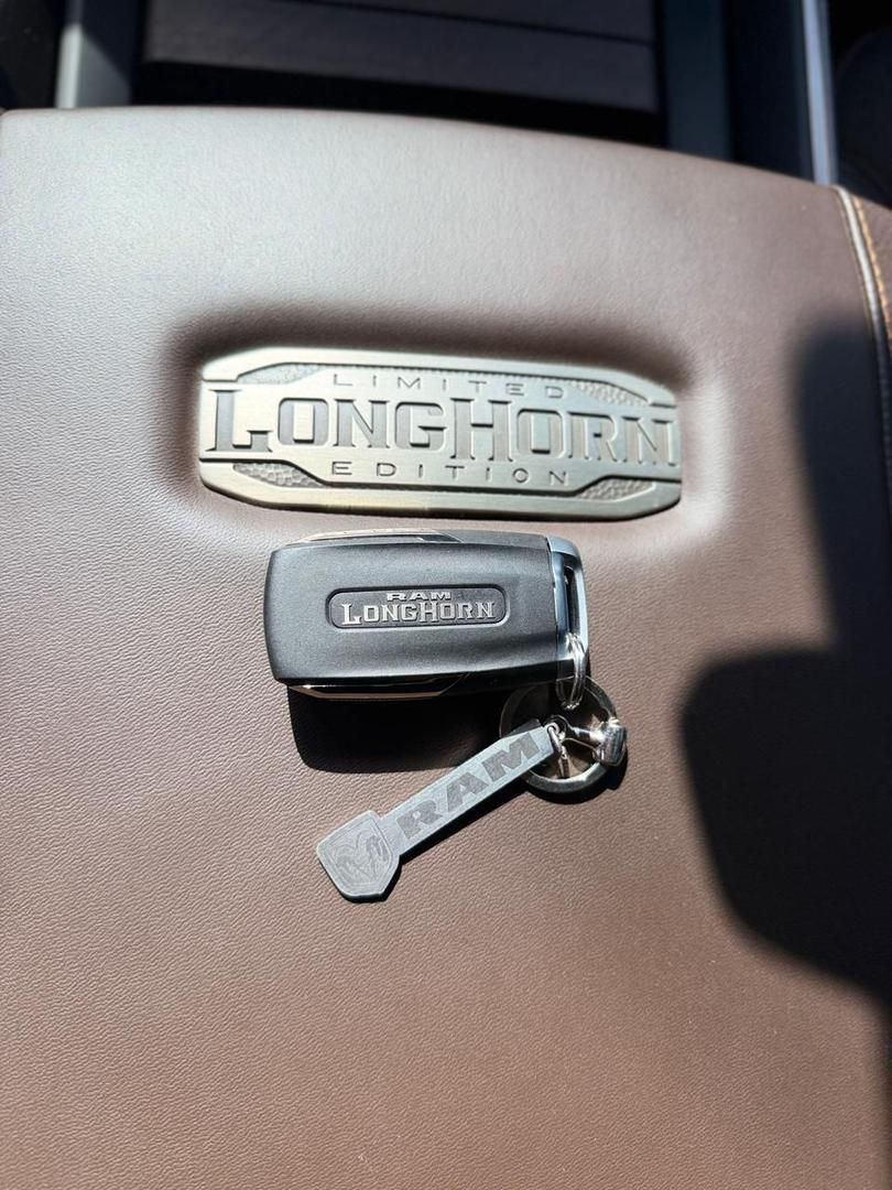 RAM 3500 Limited Edition Longhorn 6.7TDi 24v 4X4 C.D. 2025 - miniatura 15