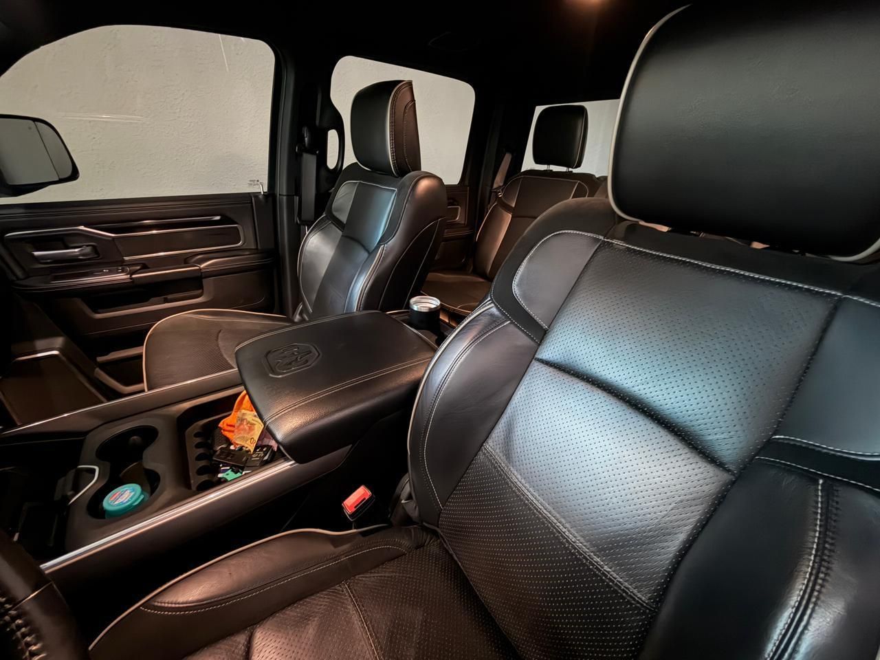 RAM 3500 Laramie 6.7TDi 24v 4X4 C.D. 2022 - miniatura 8